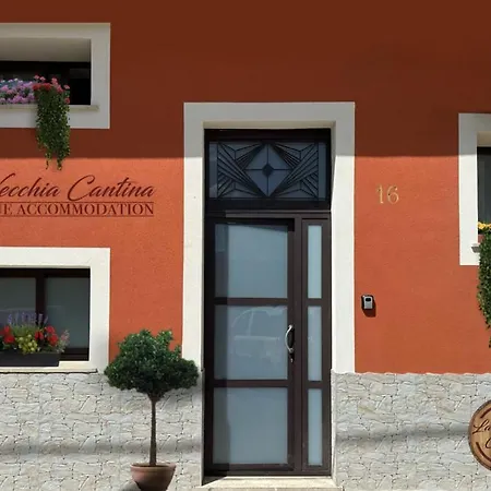 La Vecchia Cantina 아파트 *